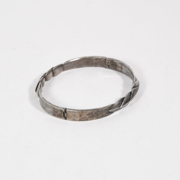 Saint Laurent Paris Silver Bracelet Twisted Design Minimalist Bangle Clasp - Picture 5 of 11
